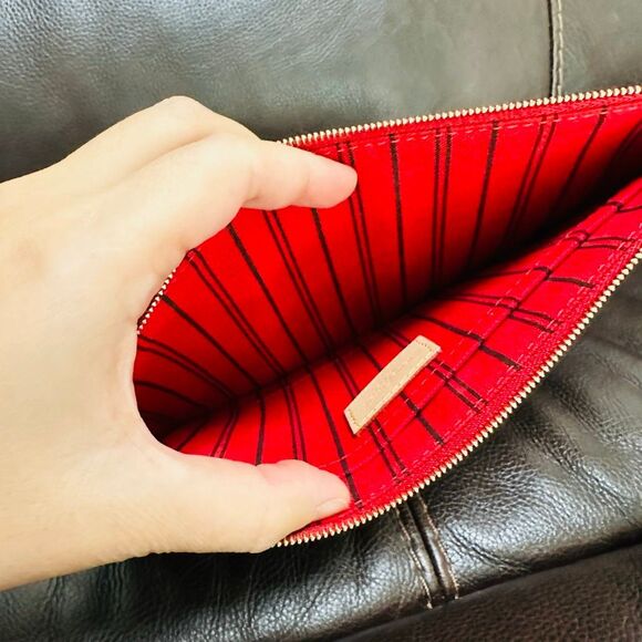 Louis Vuitton Neverfull MM Pouch - Picture 8 of 11